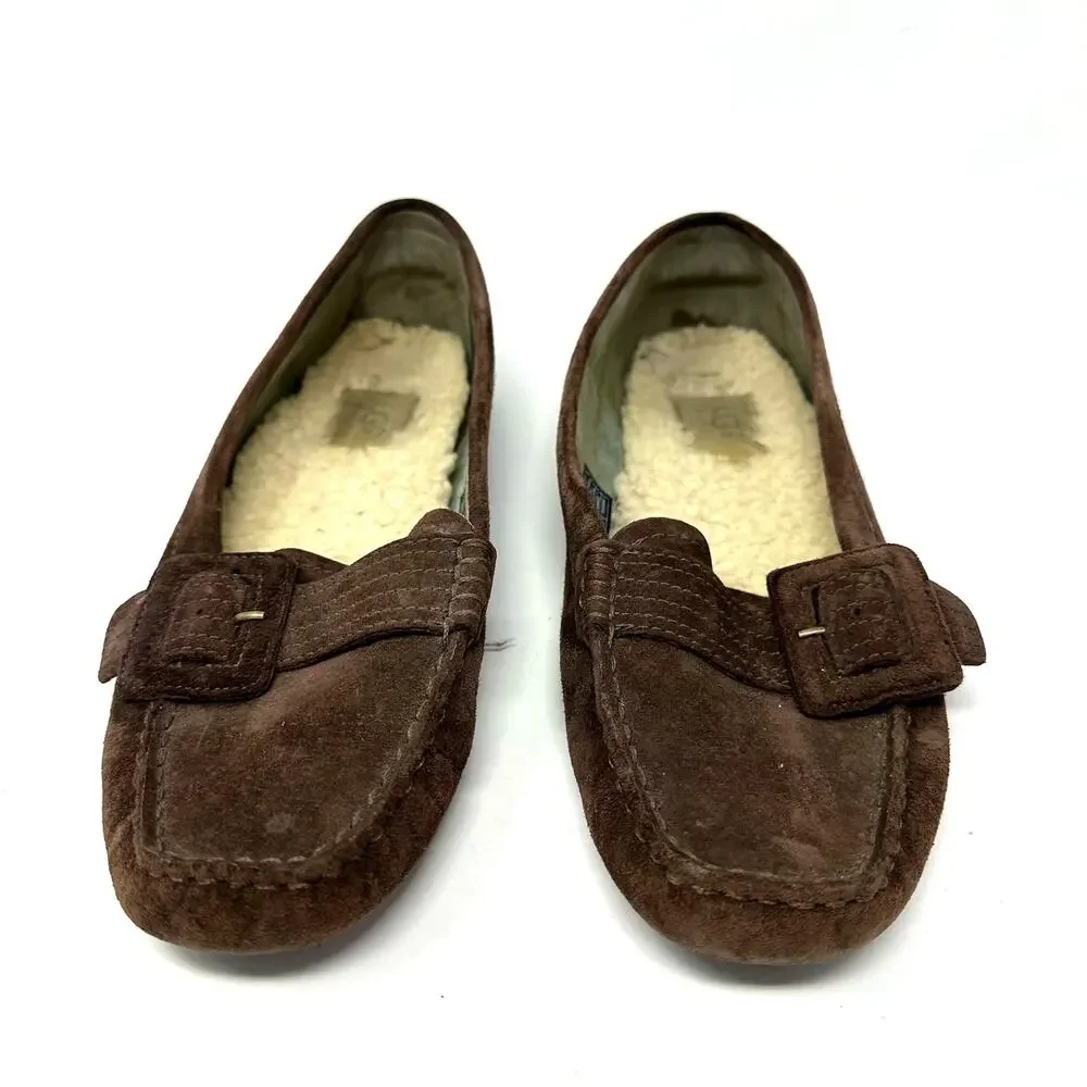 UGG Size 8 Slip On Brown Leather Sherpa‎ Lined Buckle Flats Tread Moccasins